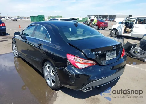 2015 Mercedes-Benz Cla 250 z USA, uszkodzony, nr VIN WDDSJ4EB1FN259699